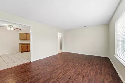 410 W Franklin Street #6, Waxahachie, TX 75165 - Photo 5