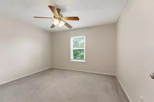 410 W Franklin St, Waxahachie, TX 75165 - Photo 13