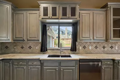 7704 Emerson Lane, Flower Mound, TX 75022 - Photo 23