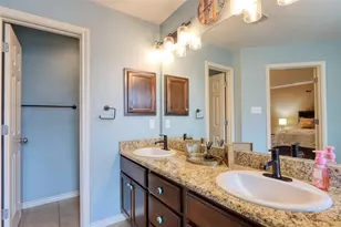 933 Heston Cir, Robinson, TX 76706 - Photo 15