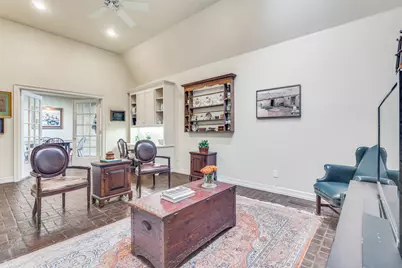 5845 Farquhar Lane, Dallas, TX 75209 - Photo 17