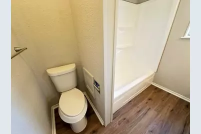 1045 Hcr 2124 Loop, Whitney, TX 76692 - Photo 17