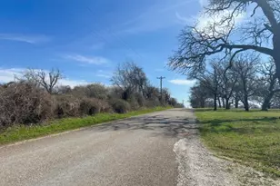 1045 Hcr 2124 Loop, Whitney, TX 76692 - Photo 5