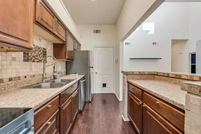 2705 Keller Springs Court, Carrollton, TX 75006 - Photo 11