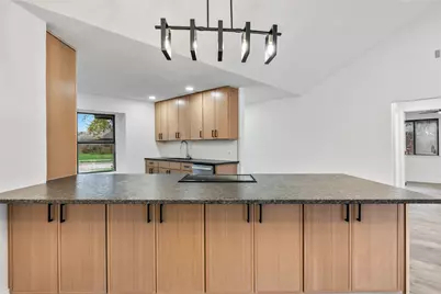 912 Sandhurst Drive, Plano, TX 75025 - Photo 7