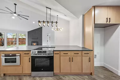 912 Sandhurst Drive, Plano, TX 75025 - Photo 11