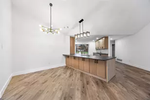 912 Sandhurst Dr, Plano, TX 75025 - Photo 11