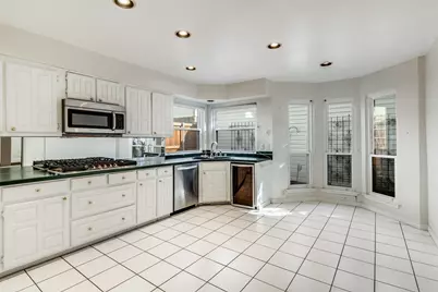 820 Pavillion Street, Dallas, TX 75204 - Photo 13