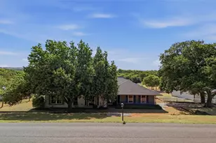 102 Dawn Cir, Weatherford, TX 76086 - Photo 1