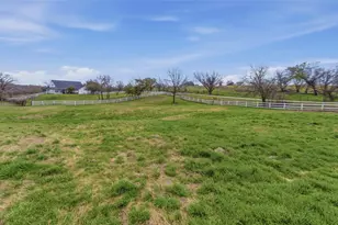 102 Dawn Cir, Weatherford, TX 76086 - Photo 33
