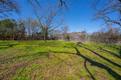 1609 N Brazos Avenue, Cleburne, TX 76031 - Photo 5