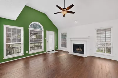 2086 Montclair Lane, Lewisville, TX 75067 - Photo 9