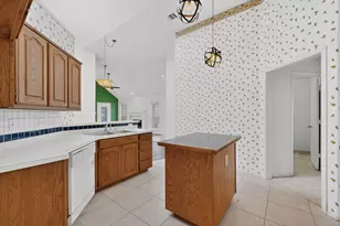 2086 Montclair Ln, Lewisville, TX 75067 - Photo 13