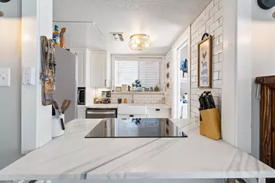 7 Dewberry Court, Bedford, TX 76021 - Photo 11