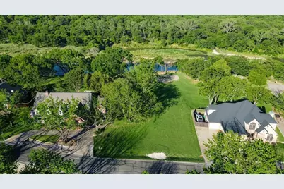 8820 Ravenswood Road, Granbury, TX 76049 - Photo 5