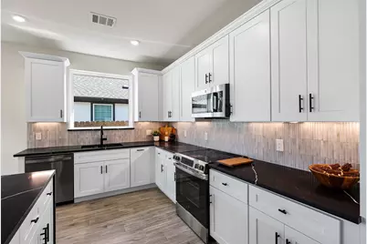 4915 Wichita Street, Granbury, TX 76048 - Photo 7