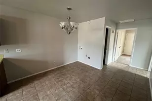 1212 W Hunt St, Sherman, TX 75092 - Photo 3