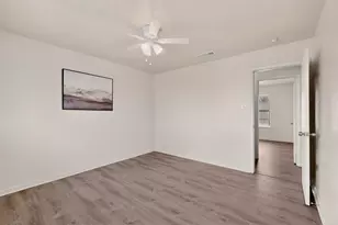 1538 Oakbrook St, Lancaster, TX 75134 - Photo 19