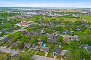 2605 Laurel St, Grand Prairie, TX 75050 - Photo 9