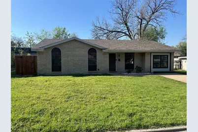 2605 Laurel Street, Grand Prairie, TX 75050 - Photo 1