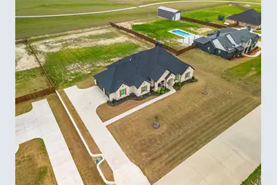 2330 Kinley Brooke Drive, Waxahachie, TX 75167 - Photo 37