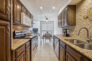 2204 W Park Blvd, Plano, TX 75075 - Photo 11