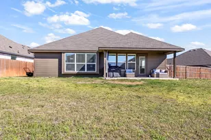 2556 Silver Fox Trl, Weatherford, TX 76087 - Photo 3