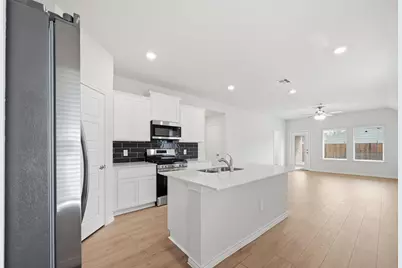 1315 Hopes Lake Drive, Princeton, TX 75407 - Photo 3