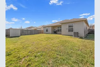 10013 Silent Hollow Drive, Fort Worth, TX 76140 - Photo 9