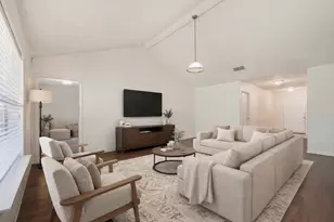 10013 Silent Hollow Dr, Fort Worth, TX 76140 - Photo 11