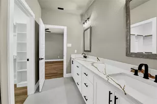 919 SW 3rd Ave, Mineral Wells, TX 76067 - Photo 35