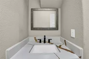 919 SW 3rd Ave, Mineral Wells, TX 76067 - Photo 15