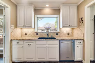 7402 Authon Dr, Dallas, TX 75248 - Photo 11