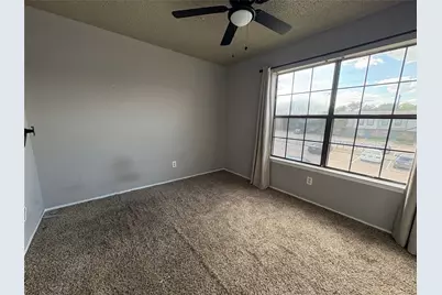 808 W Collins Street, Denton, TX 76201 - Photo 11