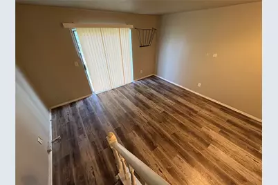 808 W Collins Street, Denton, TX 76201 - Photo 5