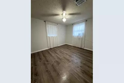 2426 May Lane, Grand Prairie, TX 75050 - Photo 11