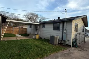 2426 May Ln, Grand Prairie, TX 75050 - Photo 19