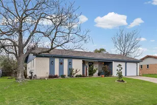 3900 Cresthill Rd, Benbrook, TX 76116 - Photo 1