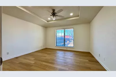 3915 Spring Hollow Drive, Carrollton, TX 75007 - Photo 17