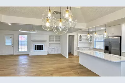 3915 Spring Hollow Drive, Carrollton, TX 75007 - Photo 7