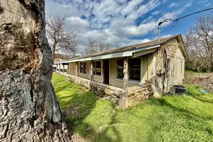 503 SW 15th Ave, Mineral Wells, TX 76067 - Photo 1