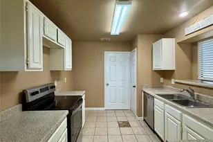 113 Suttonwood Dr, Fort Worth, TX 76108 - Photo 7