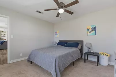 143 Mohave Drive E, Lake Kiowa, TX 76240 - Photo 25