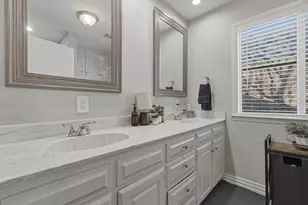 143 Mohave Dr E, Lake Kiowa, TX 76240 - Photo 23