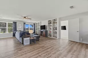 143 Mohave Dr E, Lake Kiowa, TX 76240 - Photo 11