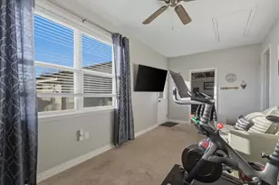 143 Mohave Dr E, Lake Kiowa, TX 76240 - Photo 17