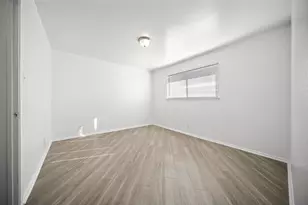 320 E 4th St, Arlington, TX 76010 - Photo 7