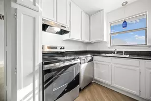 320 E 4th St, Arlington, TX 76010 - Photo 5