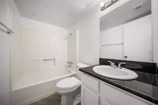 320 E 4th St, Arlington, TX 76010 - Photo 9