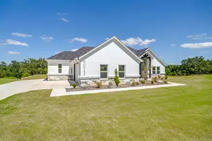 9012 Vly Oak Ct, Springtown, TX 76082 - Photo 3